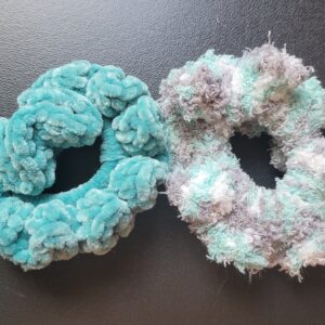 Scrunchies/blue & blue, white, gray