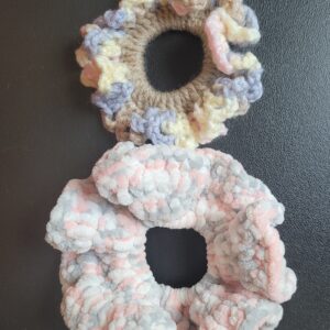Scrunchies/pink, white, gray & pink, blue, yellow, tan