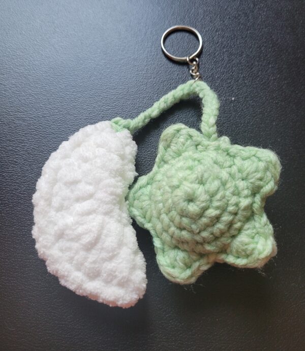 Moon and Star keychain/green & white