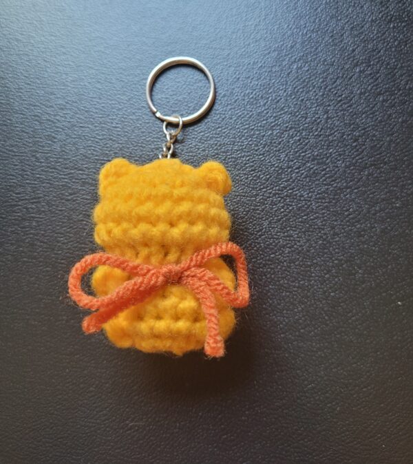 Gummy bear keychain/yellow