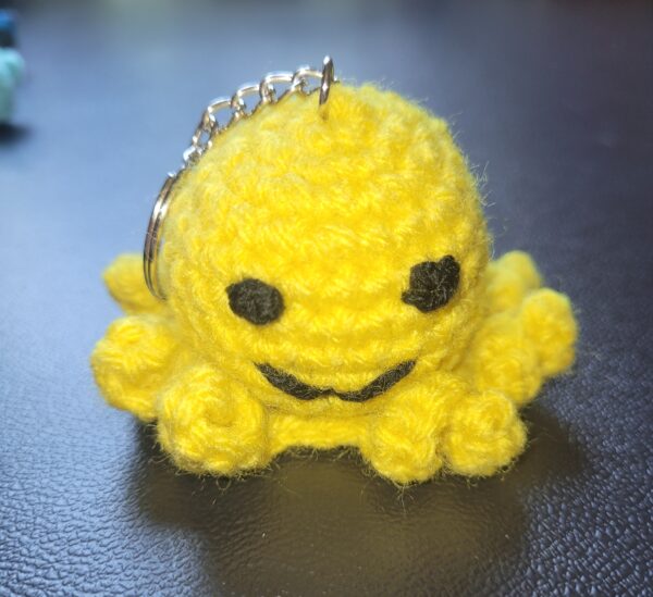 Octopus keychain/yellow