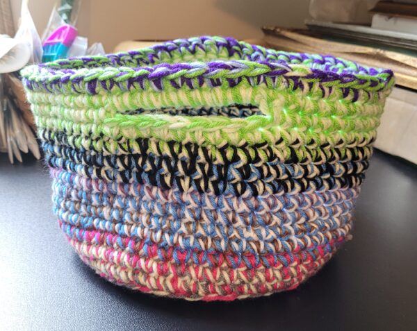 Set of 3 scrap yarn baskets - Image 3